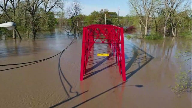 Tittabawassee River expected to crest at 38 feet, 6 feet over previous record