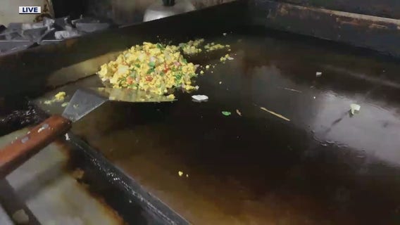 Making scrambled tofu with Detroit Vegan Soul