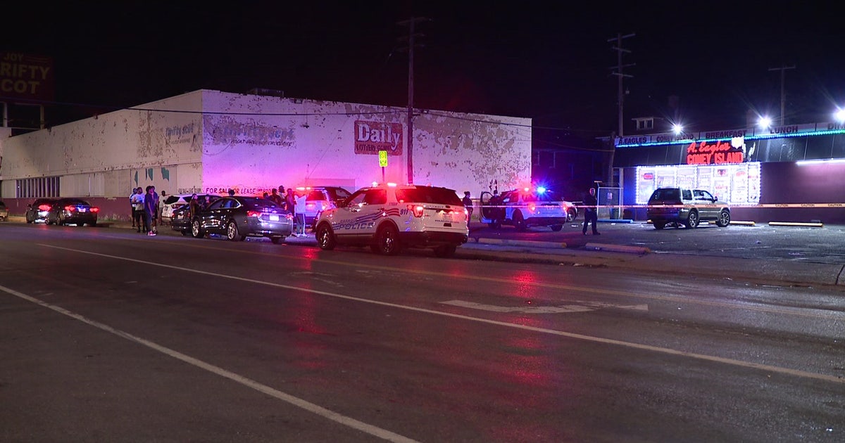 Violent weekend in Detroit: seven killed, 15 shootings and stabbing calls, two quadruple shootings | FOX 2 Detroit