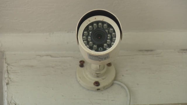 Detroit homeowner shares video of armed men at his door, says police took 30 minutes to respond