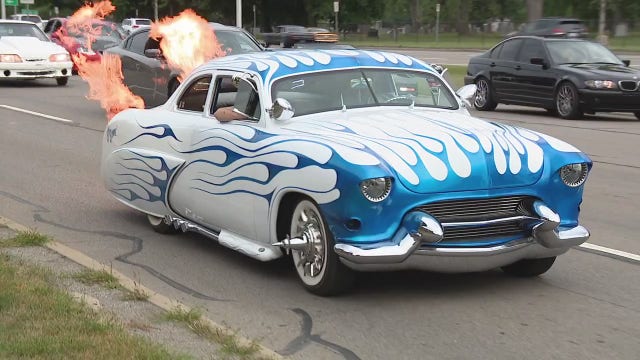 Dream Cruisers go rogue as classic car lovers flock to Woodward despite cancellation from pandemic