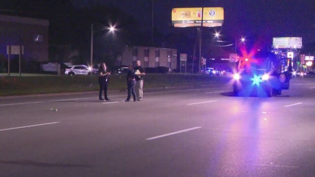 Detroit police targeted in early morning drive-by shooting; 3 arrested attempt