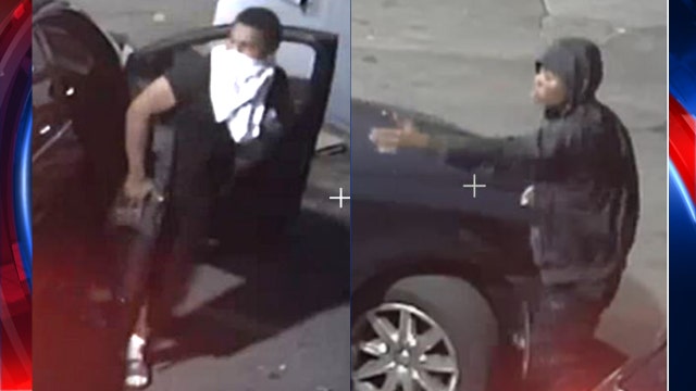 Detroit police looking for 2 carjack suspects from W. Chicago gas station Aug. 23