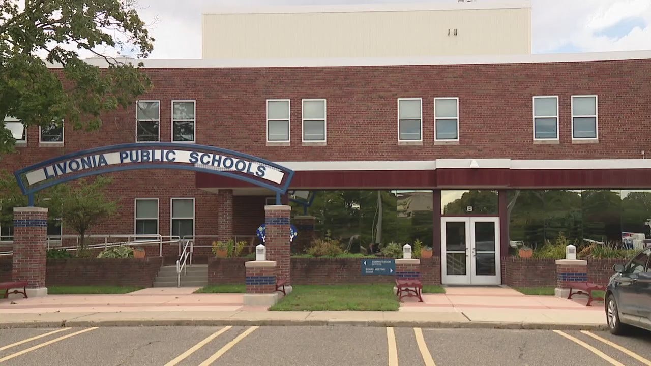 Livonia Public Schools return to classroom