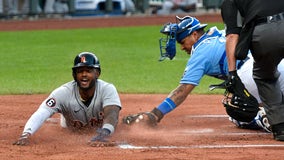 Tigers use big first inning to edge Royals 4-3