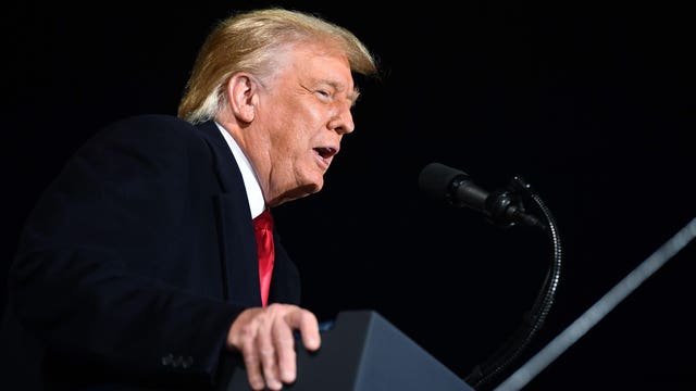 Pres. Trump pledges woman for court, pushes Senate to move on pick