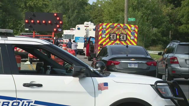 Barricaded gunman identified as suspect in Detroit triple murder in June