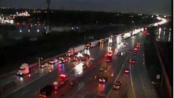Crash involving 3 tractor-trailers led to I-75 closure near Dix in Lincoln Park