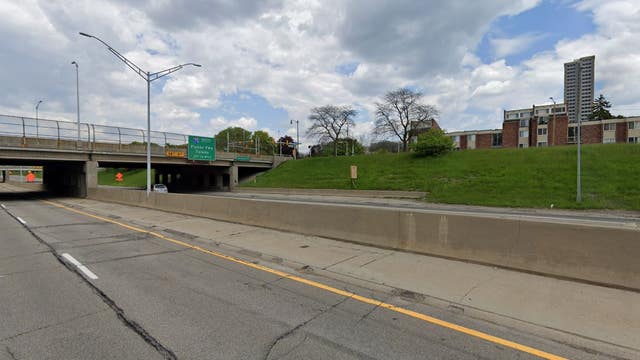 Emergency repairs close part of I-375 in Detroit for two weeks