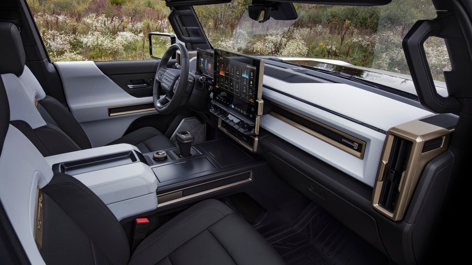 The GMC HUMMER EV’s design visually communicates extreme capability, reinforced with rugged architectural details that are delivered with a premium, well-executed and appointed interior.