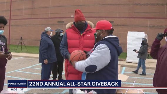 Annual All-Star Giveback 'Just feeding the community, giving them some love, some hope'