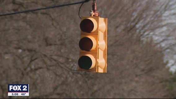 A blustery end to the weekend leaves 285,000 people in Metro Detroit without power