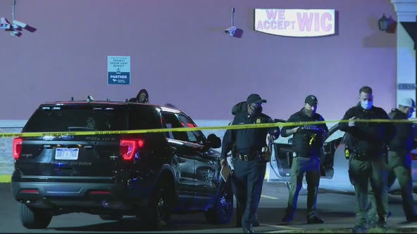 Robbery suspect shot by police after he pointed gun at them on Detroit's west side