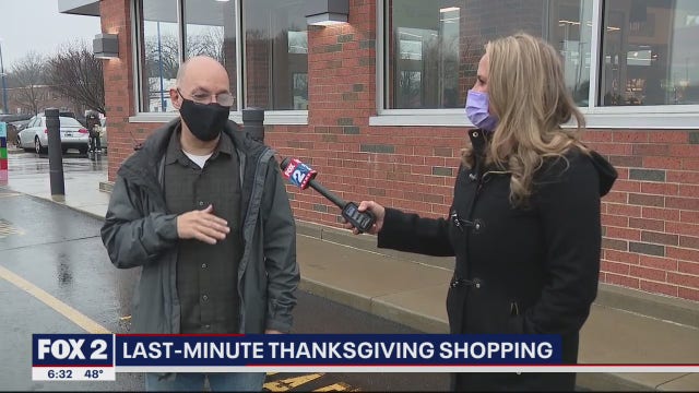 Last-minute shopping before Thanksgiving