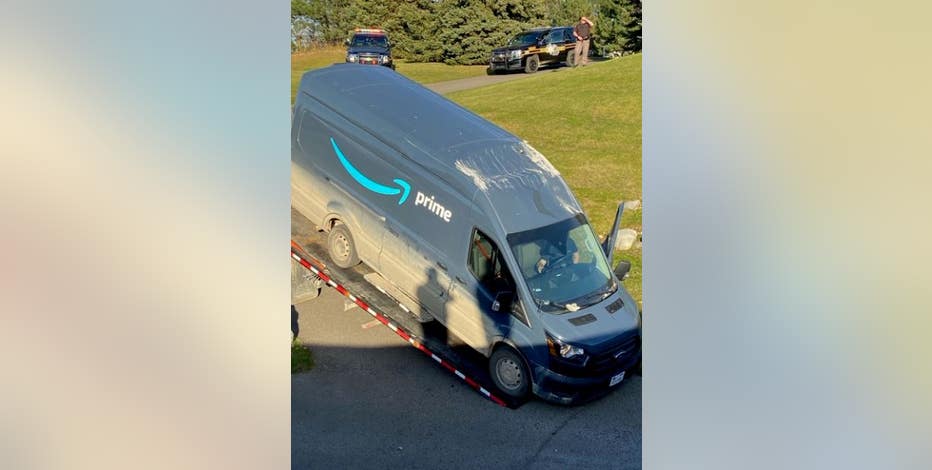 Amazon Driver Gets Truck Stuck In Cart Tunnel Of Michigan Golf Course Amazon Driver Gets Truck Stuck In Cart Tunnel Of Michigan Golf Course