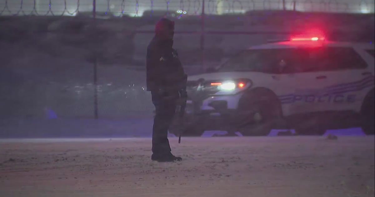Detroit police fatally shoot murder suspect after he fired at precinct ...
