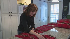 How to make a scarf from leftover craft fabric