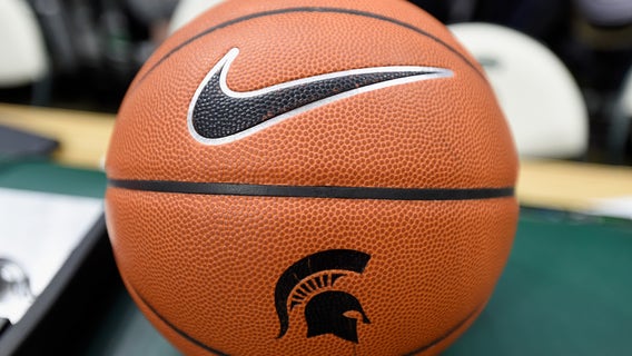 Buie, Northwestern beat No. 4 Michigan State 79-65