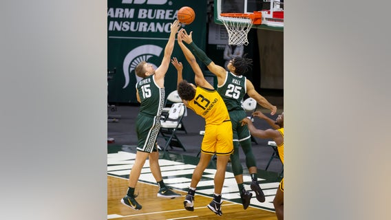 No. 4 Michigan State stays unbeaten, tops Oakland 109-91
