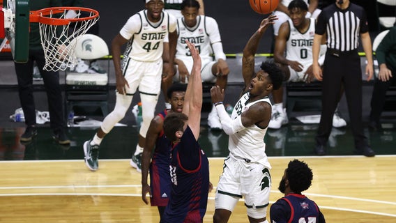 No. 8 Michigan St. survives scare, beats Detroit Mercy 83-76