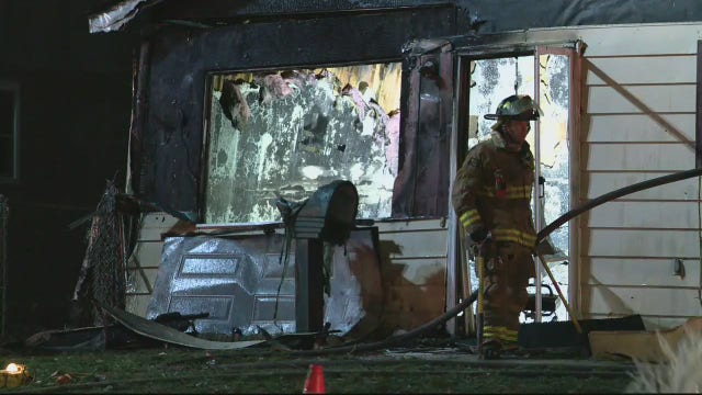 Construction crew strikes gas line causing home explosion in Warren