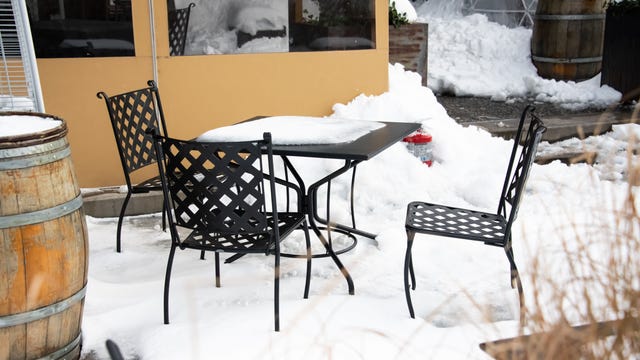 Gov. Whitmer says COVID-19 variant, post-holiday data will determine if bars, restaurants can open Jan. 15