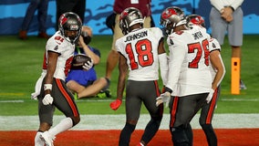 Tampa Bay Buccaneers win Superbowl LV against the Kansas City Chiefs, 31-9