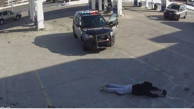 Man in bulletproof vest, gas mask arrested in attempted Bloomfield Twp bank robbery