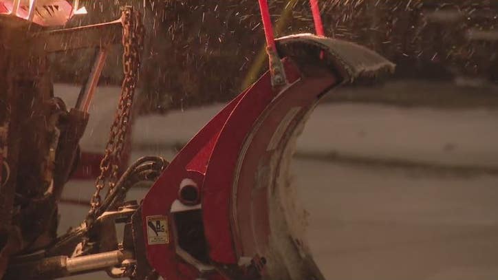 Metro Detroit gets hammered with snow, it's paczki day, Beaumont Health cancels vaccine appointments - Vimarsana News