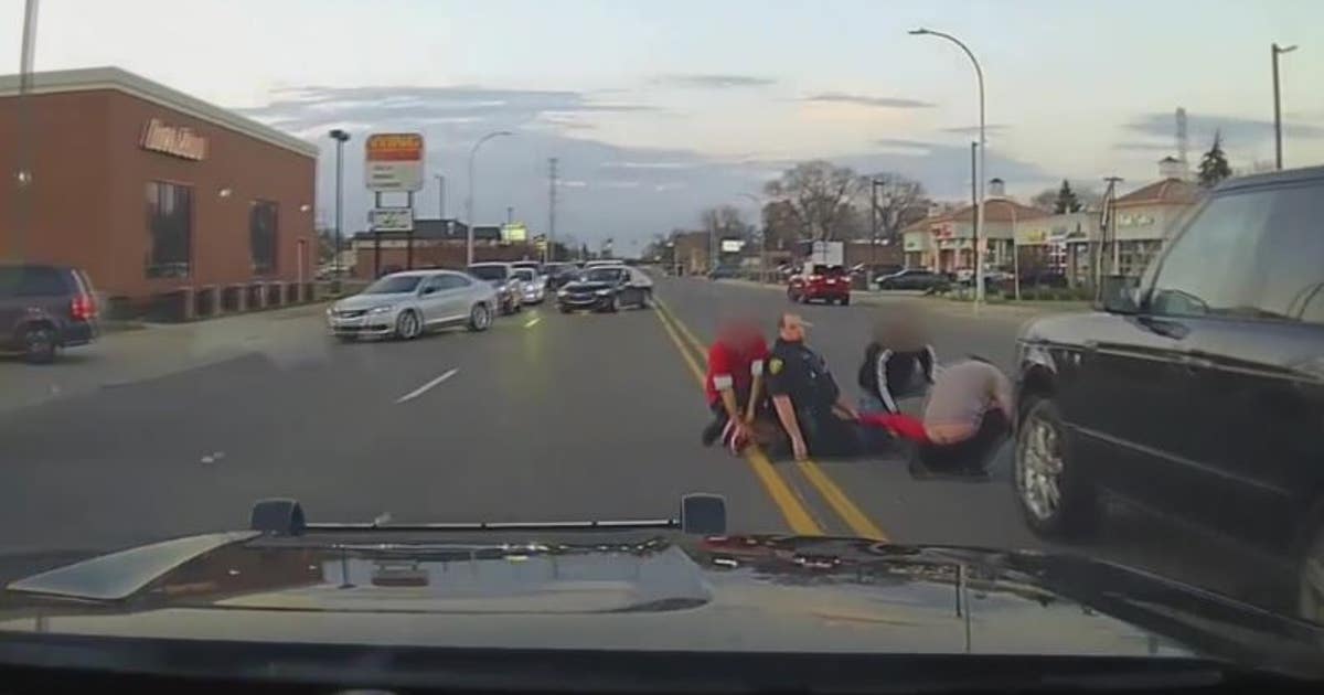 Police release video showing bystanders help Dearborn cop in struggle ...