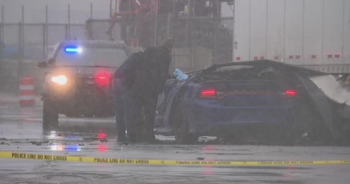 Grosse Pointe Park police chase suspect dies after hitting semi-truck ...