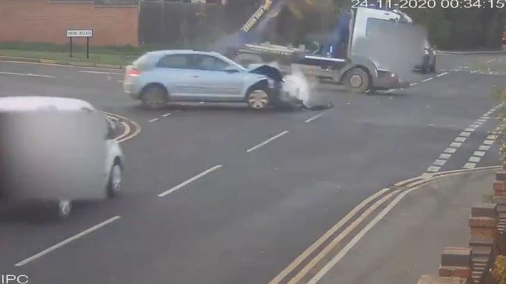 'Shocking, reckless and utterly thoughtless': Driver with child in car collides with truck during police chase - Vimarsana News