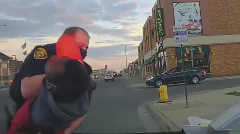 Police Release Video Showing Bystanders Help Dearborn Cop In Struggle ...