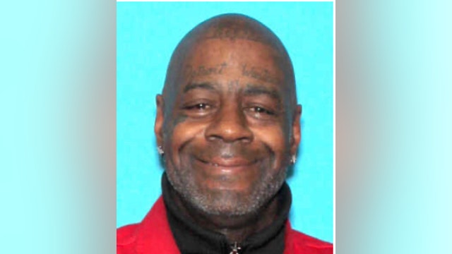 Detroit seek man accused of stabbing 2 in Greektown