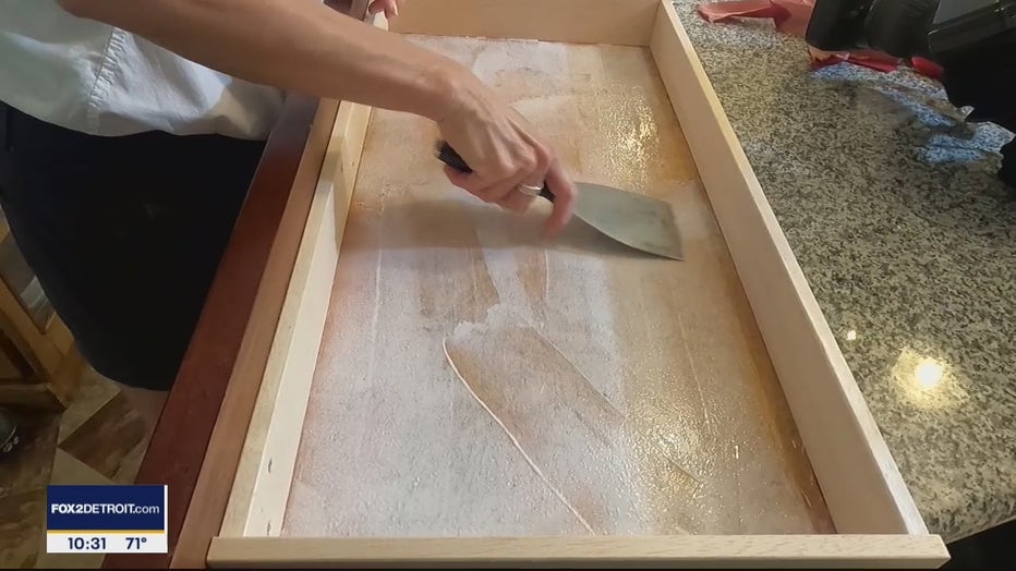 The Easy Trick on How to Line a Drawer  Lining drawers, Drawer liner,  Home diy