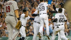 Tigers rally for doubleheader sweep against Twins