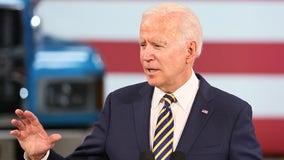 Biden pushing automakers to raise gas mileage and cut tailpipe pollution, receives electric vehicle pledge