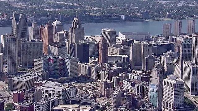 Detroit plans to fight census count after 10.5 percent population drop