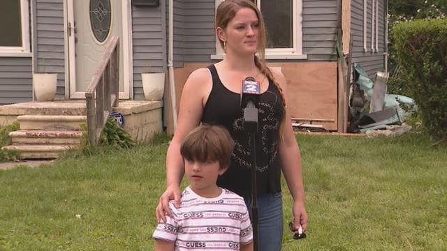 Single mother of 3 loses everything after power line falls causing house fire