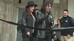 Alice Cooper visits Eloise Asylum Experience for sneak peek at this fall's terrorizing tours