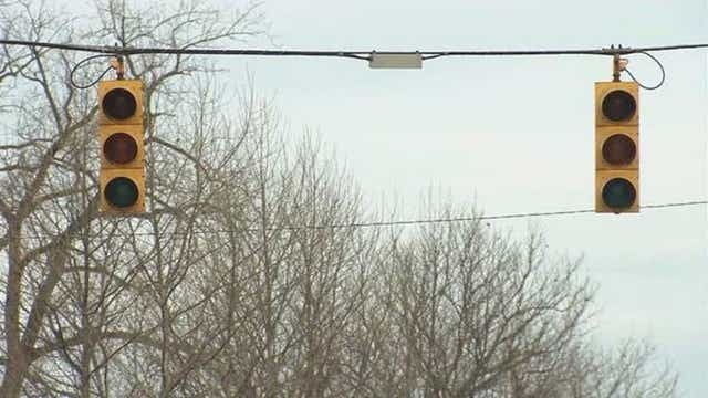 What to do if a traffic light is out after Southeast Michigan storm