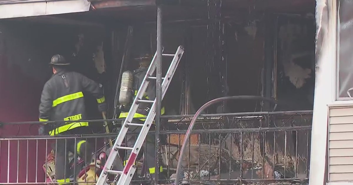 Squatters may be responsible for Detroit apartment fire | FOX 2 Detroit