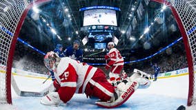 Tavares, Mrazek help Maple Leafs hold off Red Wings, 5-4