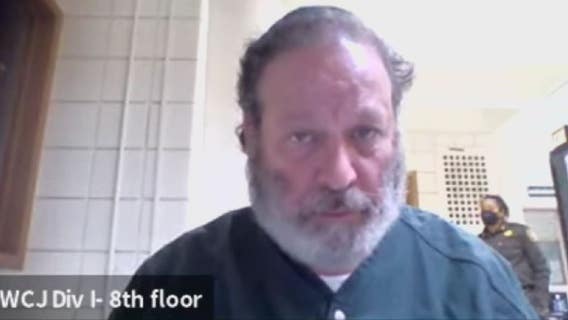 Ex-lawyer with dirty deed past slapped with six felonies