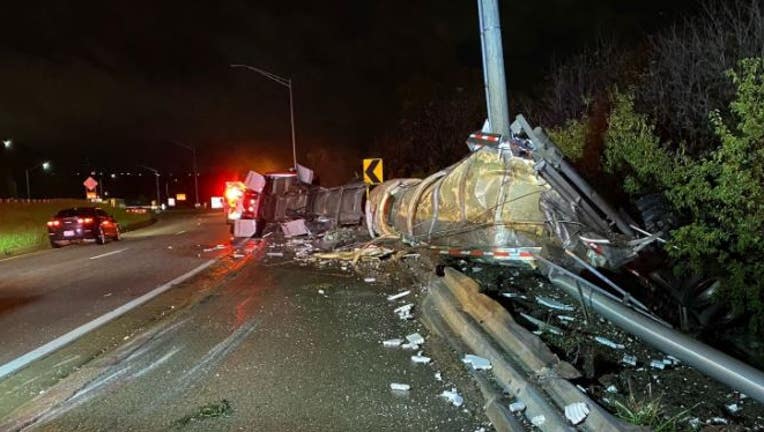 Driver Suffers Minor Injury After Semi Rolls Of Freeway In Grand Rapids ...