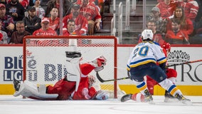 Erne snaps tie, Red Wings beat Blues 4-2 to stop 4-game skid