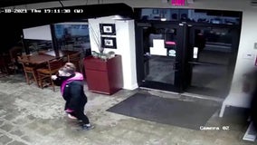 Livonia police seek thief who snatched tip jar from coffee shop