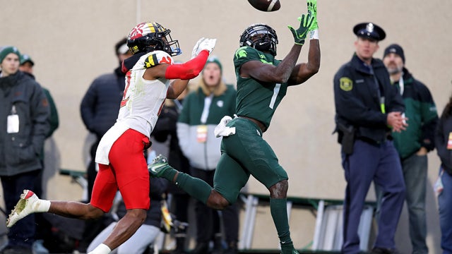 Thorne, Walker help No. 8 Michigan State beat Maryland 40-21