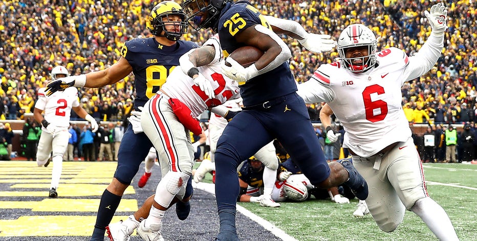 Fields, Dobbins lead No. 4 Ohio State over No. 25 Michigan State