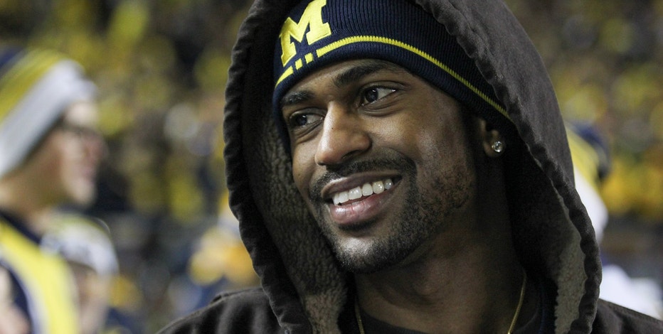 Big Sean performing halftime show at Lions Thanksgiving game; NE-YO singing  National Anthem